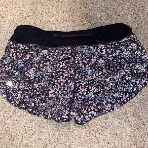 Lululemon shorts size 10